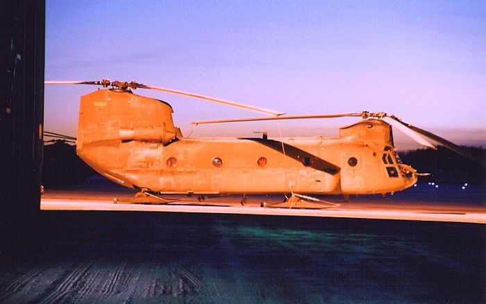 Boeing Chinook 89-00166, Fort Wainwright, Alaska - 15 November 2002.