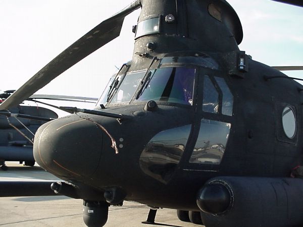 Boeing MH-47E Chinook helicopter 92-00475, circa 1999.