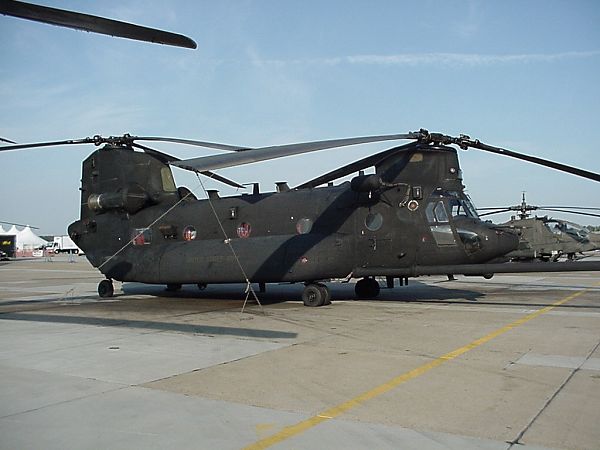 Boeing MH-47E Chinook 92-00475, circa 1999.