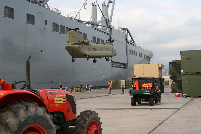 18 November 2010: When the CH-47F Chinook helicopter fleet arrived in Hawaii, tail number 09-08067 was the fourteenth aircraft to come off the USNS Mendonca and arrive at the dock.